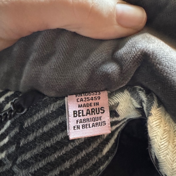 Ted Baker Women's Black & White Maddie Wool Thick Trench Coat size 2 (Small) - Picture 7 of 11